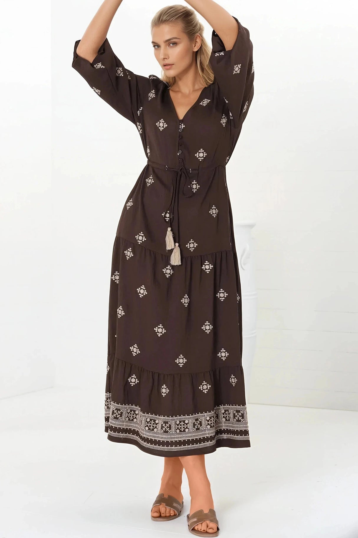 Rylie Maxi Dress - Embroidered Long Sleeve Dress with Pull Tie Waist in Vesper Print Brown
