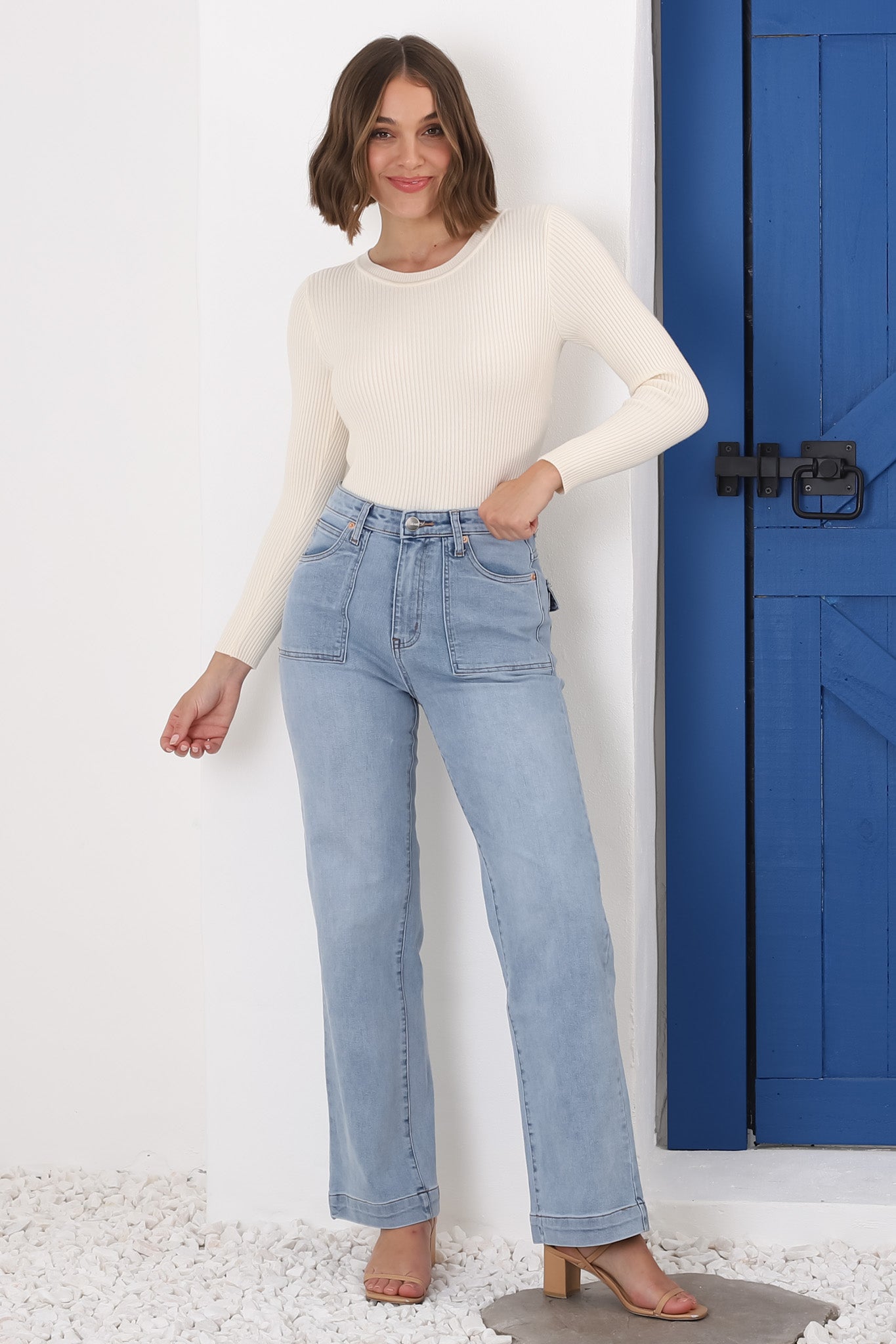 Sadie High Waist Wide Leg Jeans in Light Wash Denim