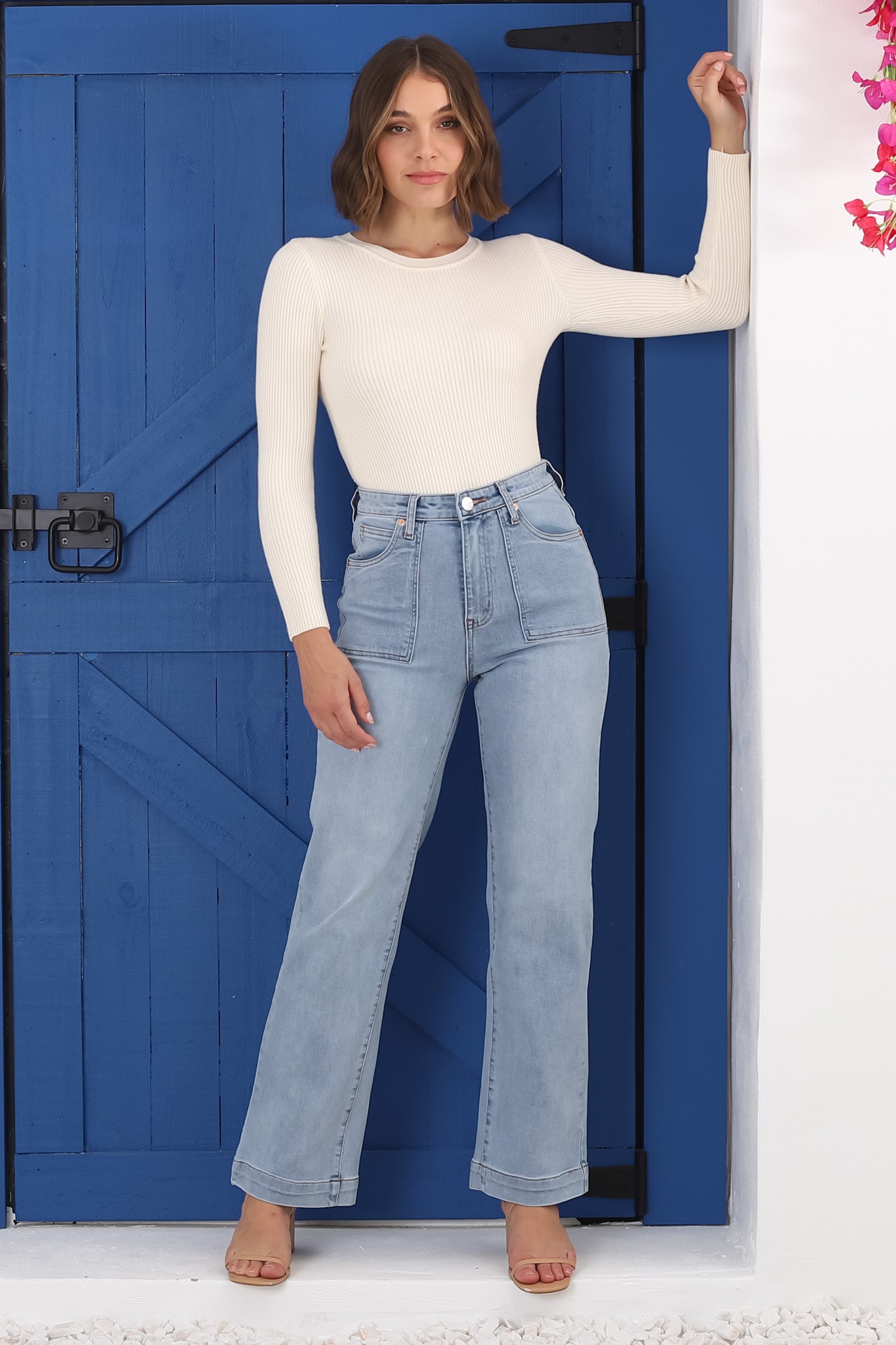 Sadie High Waist Wide Leg Jeans in Light Wash Denim