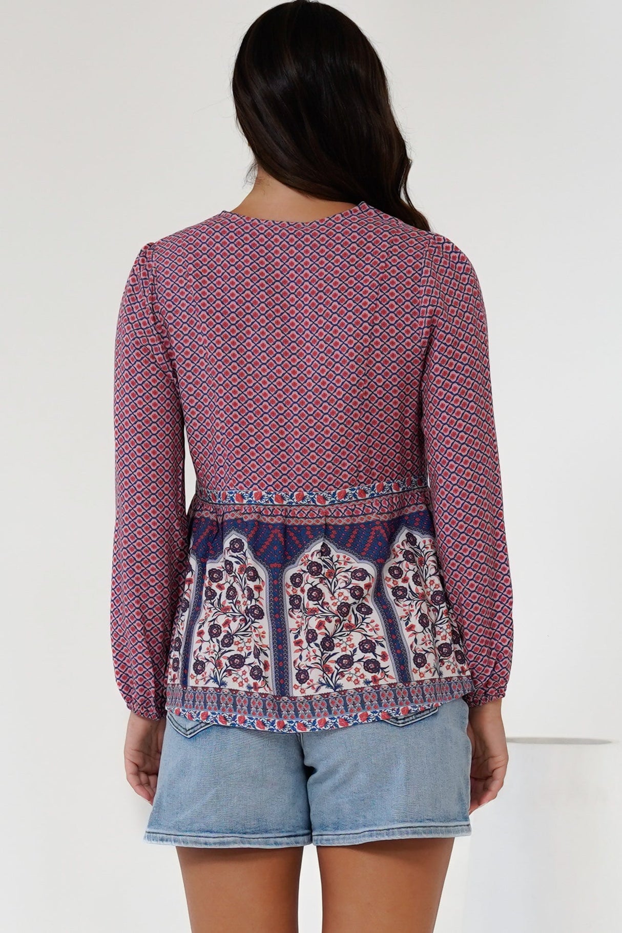 Sammi Top - V-Neck Pull Over with Long Sleeves in Leyton Print