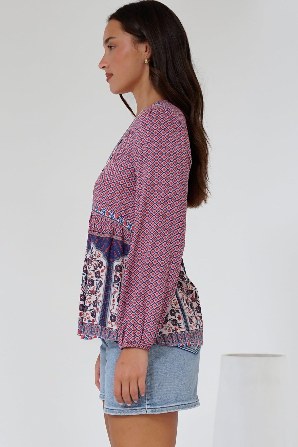 Sammi Top - V-Neck Pull Over with Long Sleeves in Leyton Print