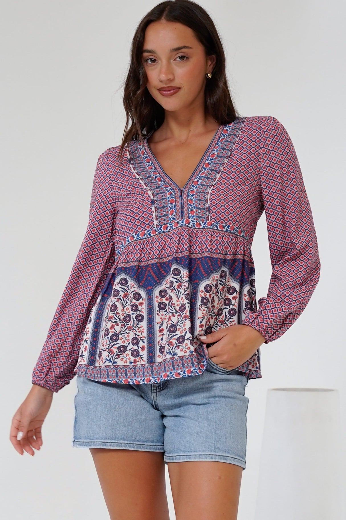 Sammi Top - V-Neck Pull Over with Long Sleeves in Leyton Print