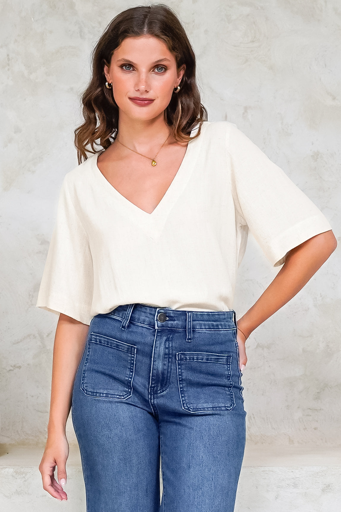 Shandy Top - V-Neck Boxy High Low Top with Short Sleeves in Oatmeal