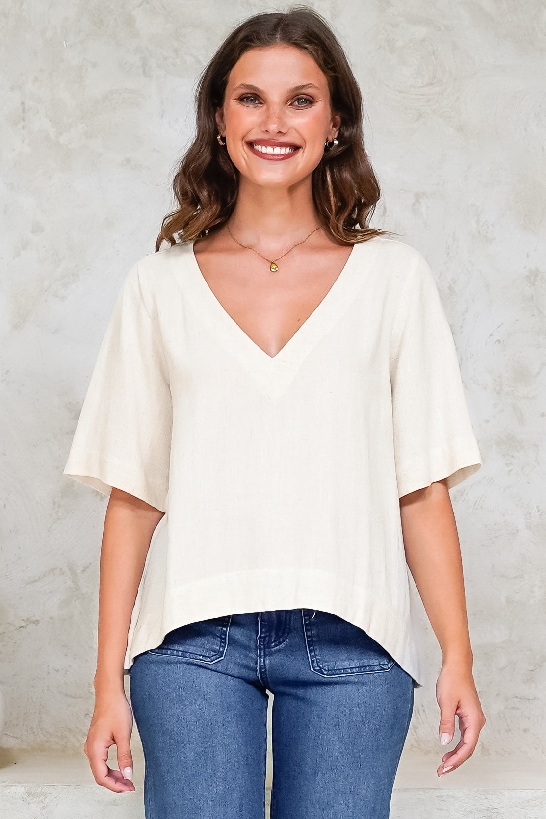 Shandy Top - V-Neck Boxy High Low Top with Short Sleeves in Oatmeal