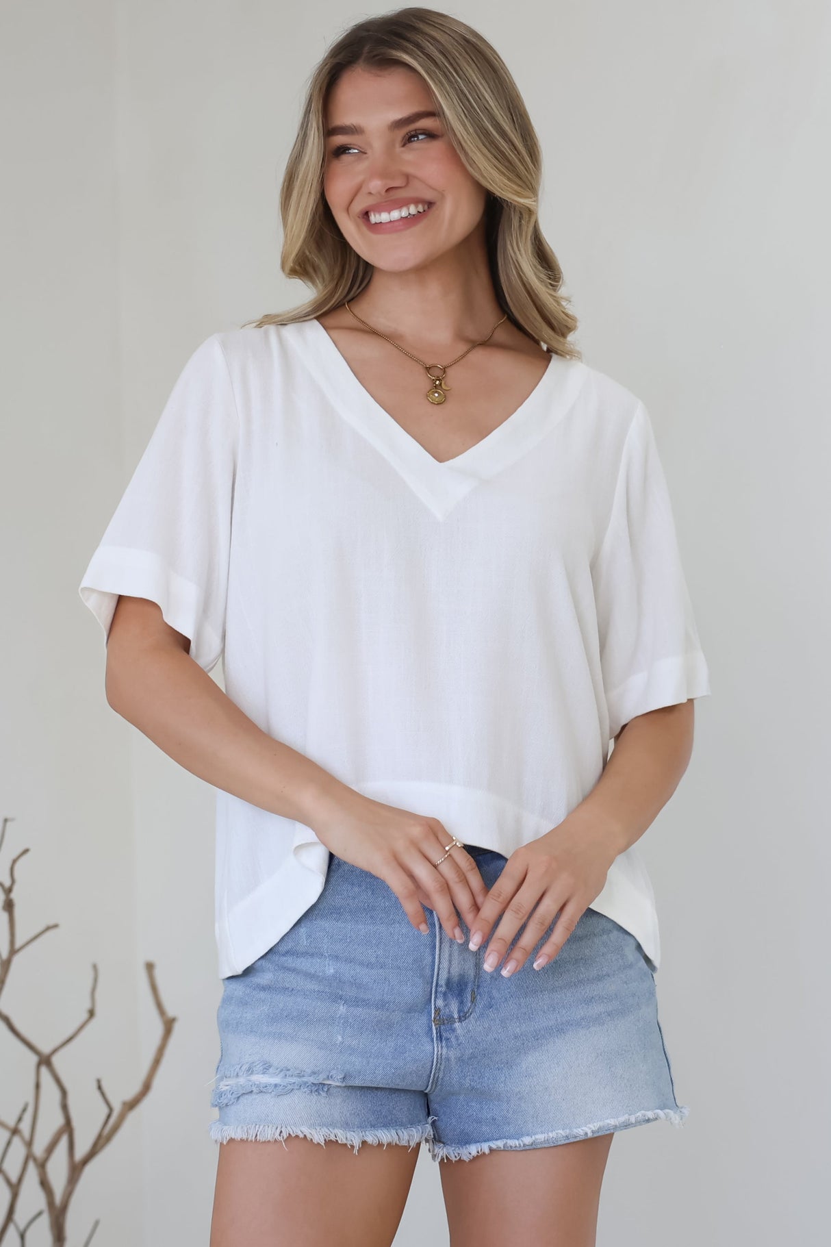 Shandy Top - V-Neck Boxy High Low Top with Short Sleeves in White