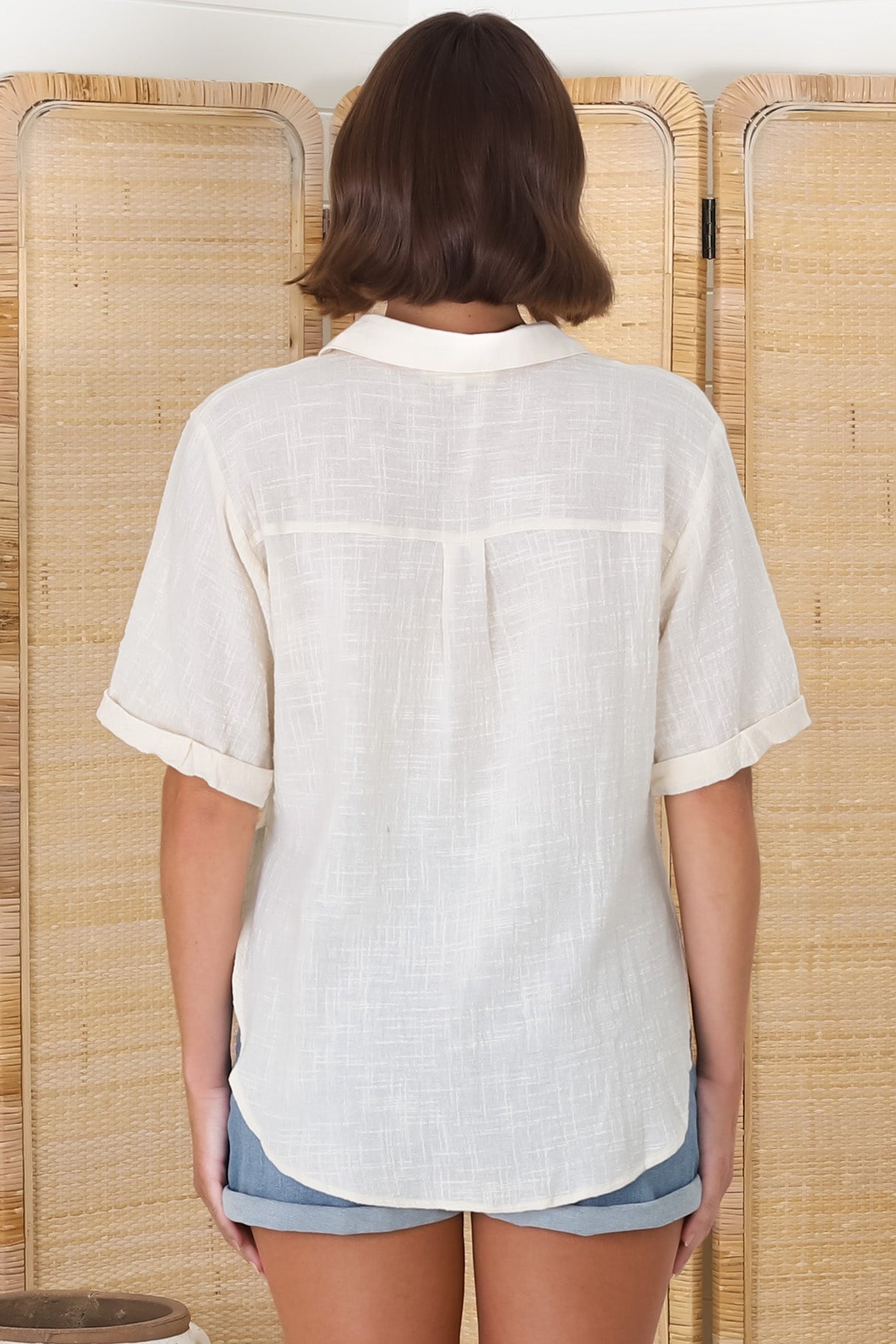 Shelly Shirt - Linen Collared Button Down Shirt in Cream