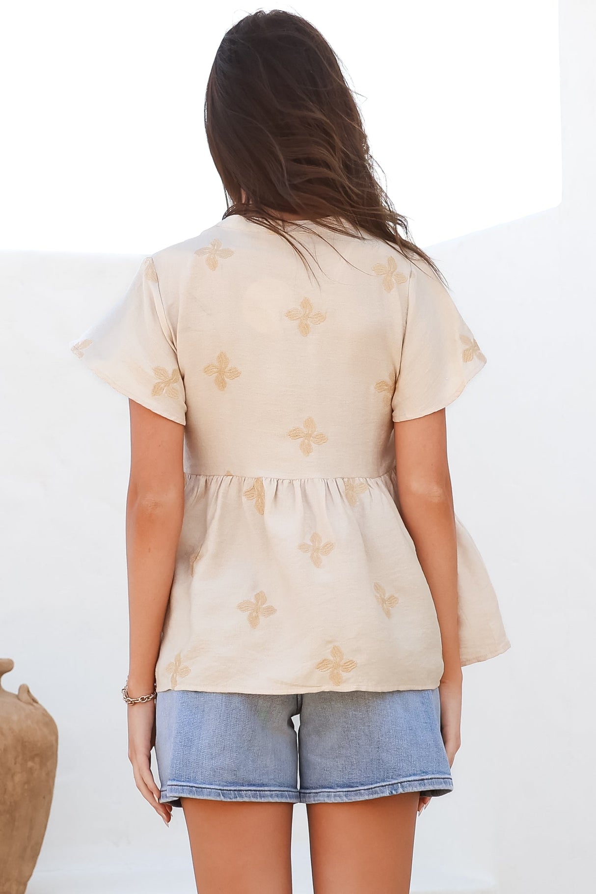 Siempre Top - Mandarin Collar Peplum Hem Top in Gigi Print Beige
