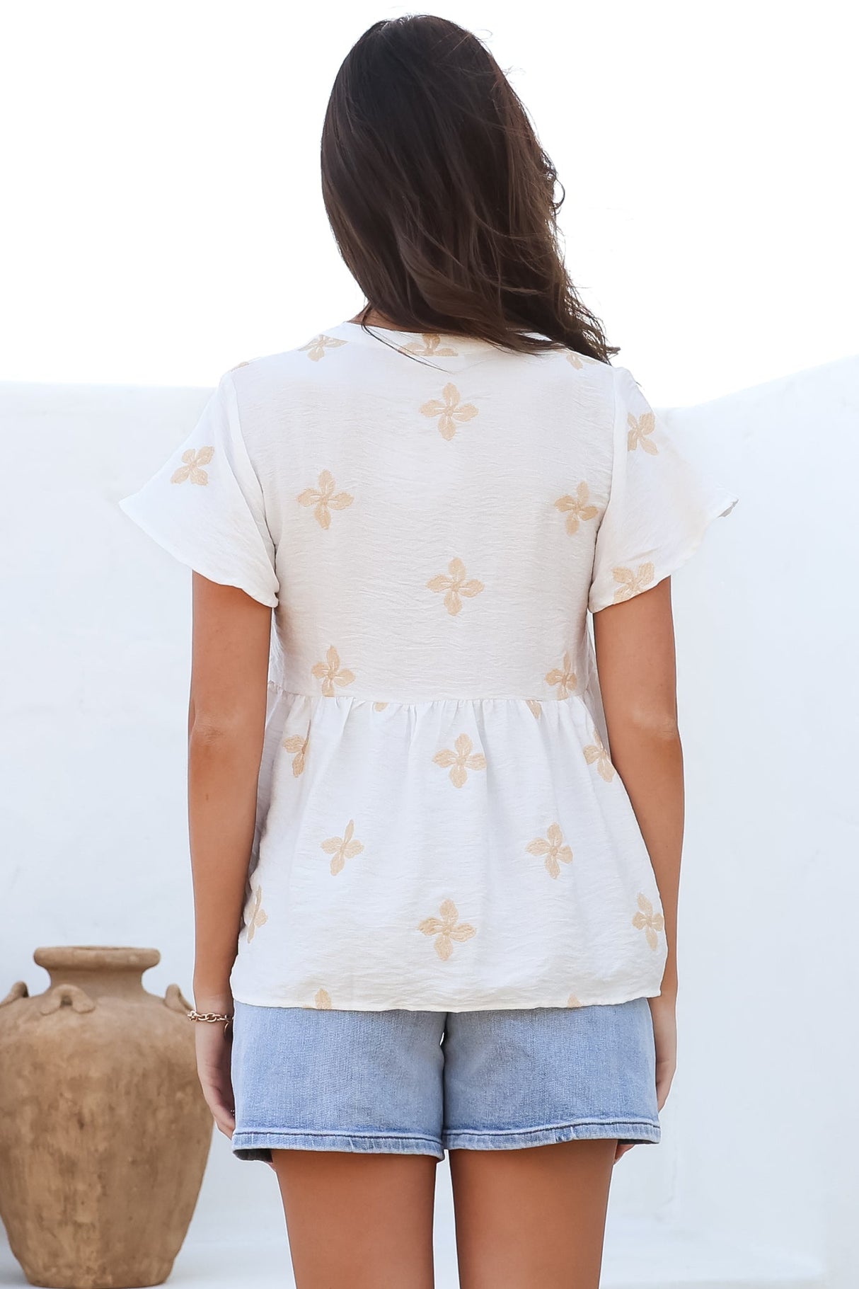 Siempre Top - Mandarin Collar Peplum Hem Top in Gigi Print White