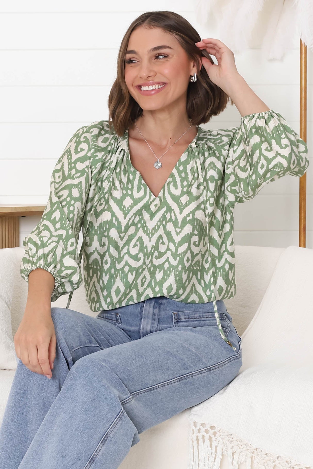 Silvie Blouse - Mandarin Collar V Neck Pull Over Blouse in Dayah Print Green