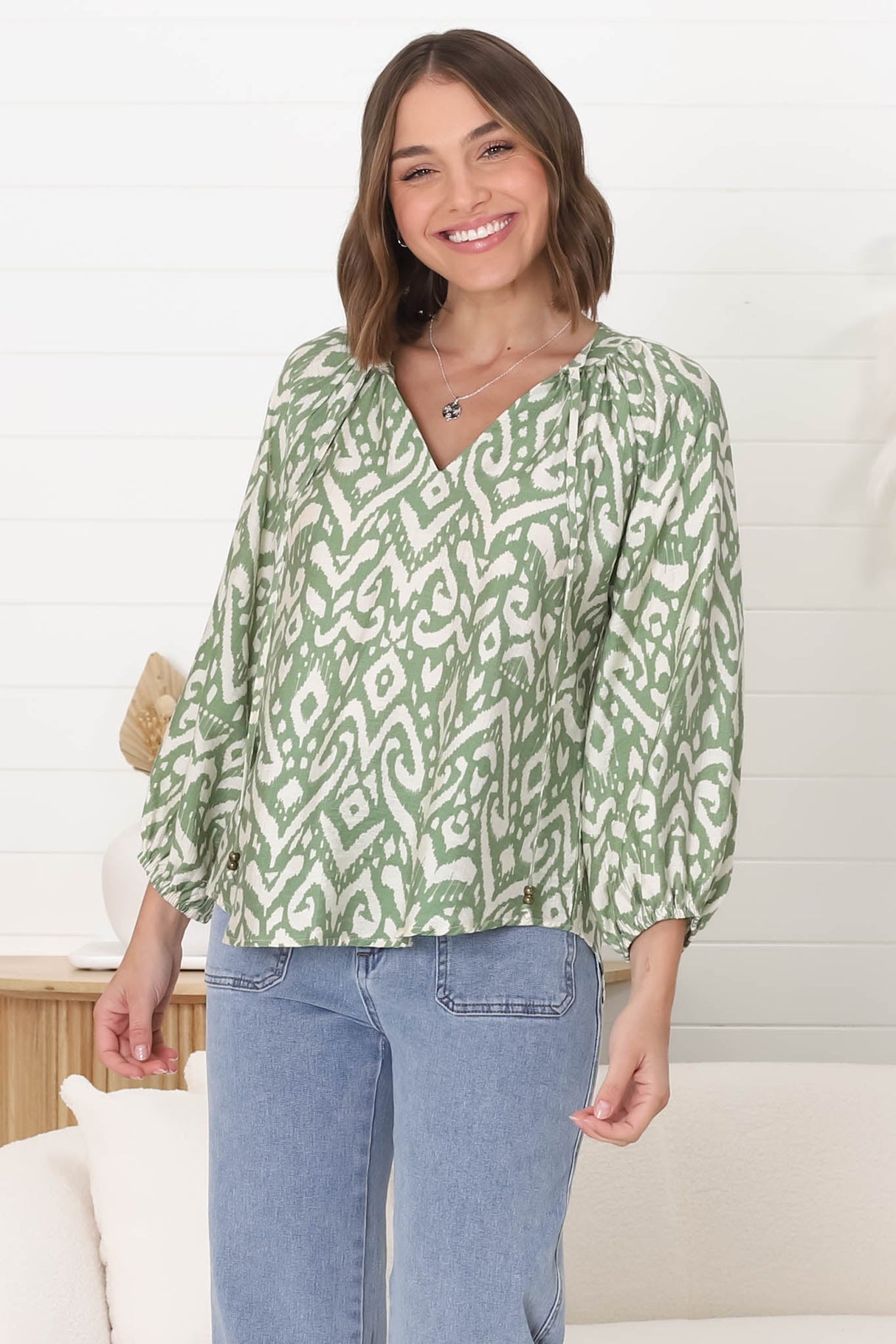 Silvie Blouse - Mandarin Collar V Neck Pull Over Blouse in Dayah Print Green