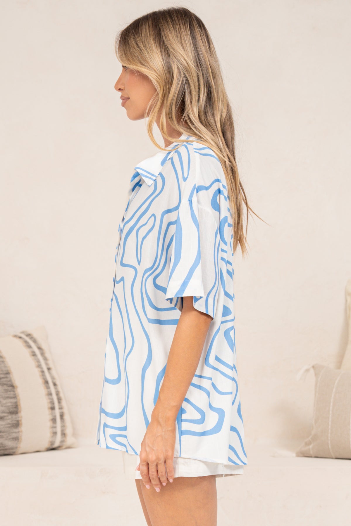 Sutton Shirt - Collared Button Down with Short Sleeves in Spensley Print