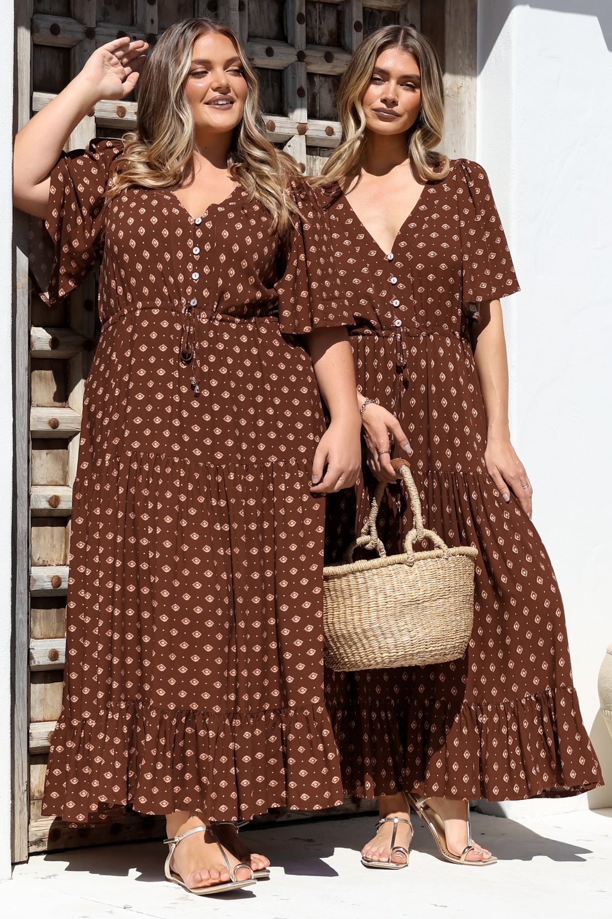 Tassia Maxi Dress - Buttoned Bodice Pull Tie Waist Dress in Kendy Print