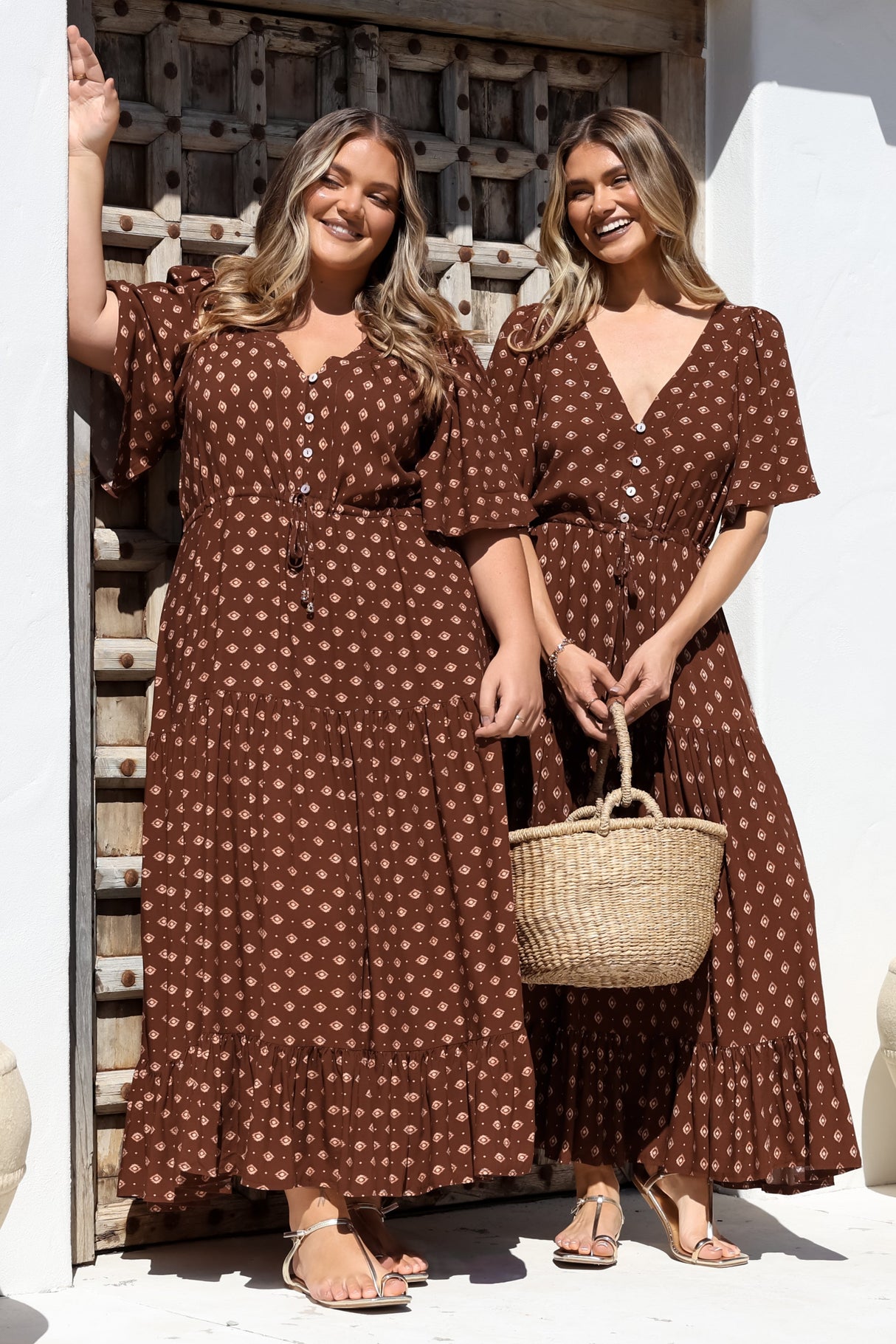 Tassia Maxi Dress - Buttoned Bodice Pull Tie Waist Dress in Kendy Print