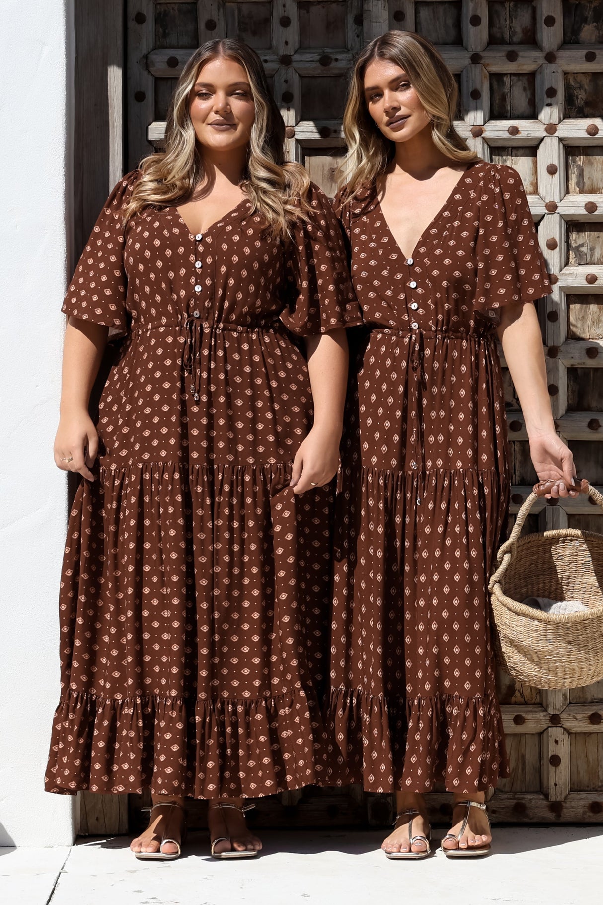 Tassia Maxi Dress - Buttoned Bodice Pull Tie Waist Dress in Kendy Print