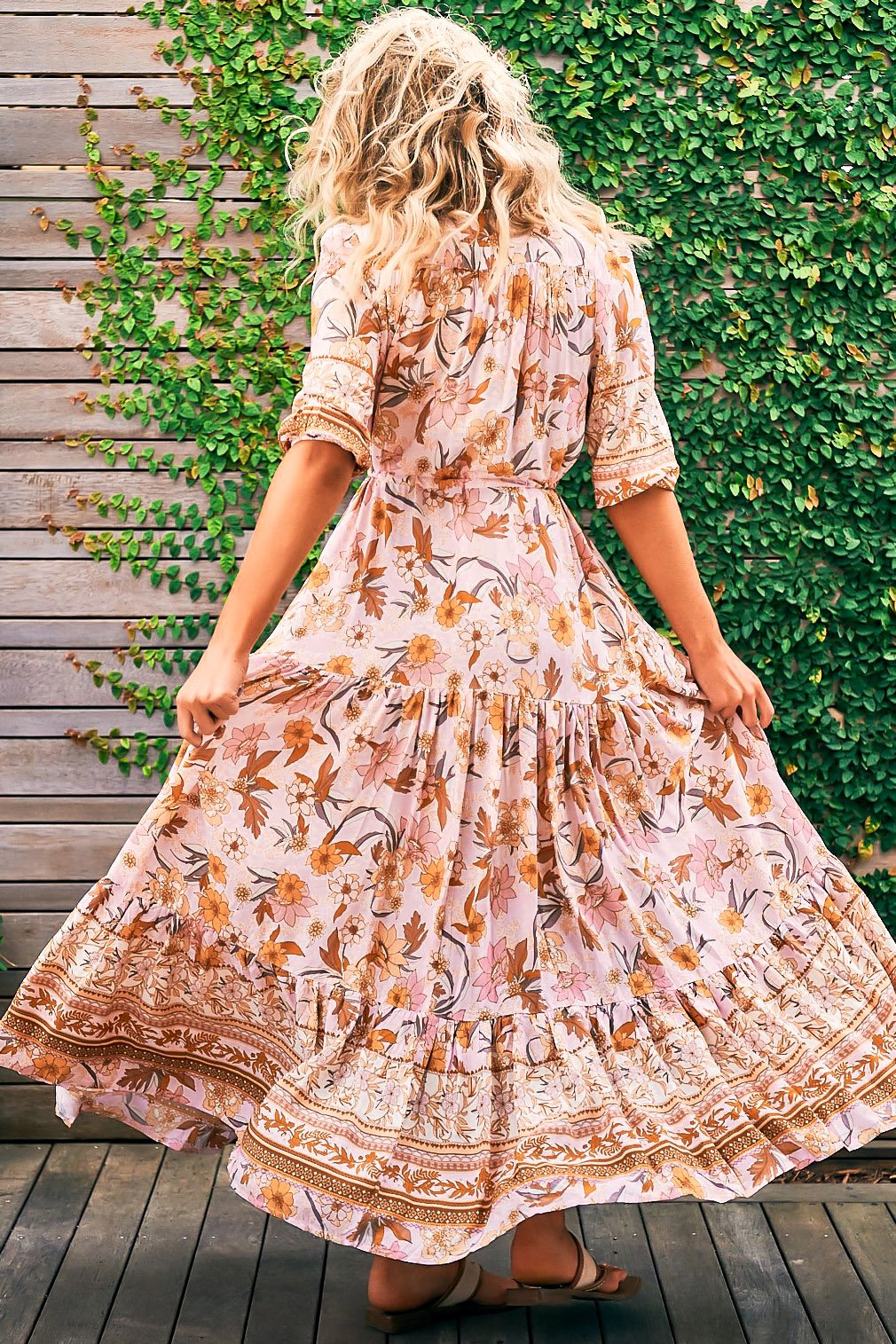 JAASE - Tessa Maxi Dress: A Line Pull Tie Waist Dress in Peach Dahlia Print