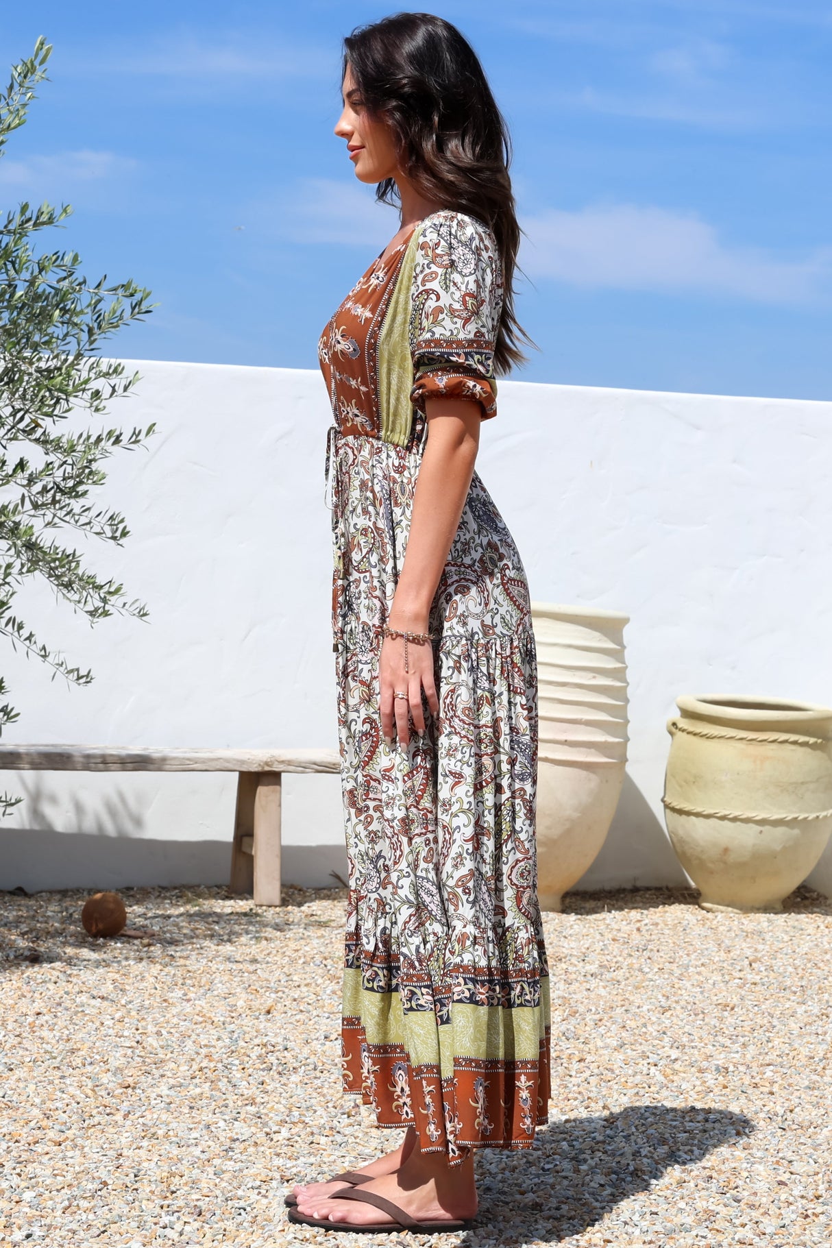 JAASE - Tessa Maxi Dress: A Line Pull Tie Waist Dress in Oakie Print