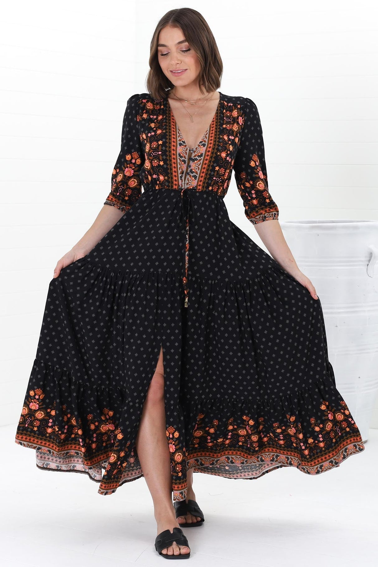 JAASE - Tessa Maxi Dress: A Line Pull Tie Waist Dress in Emmery Print