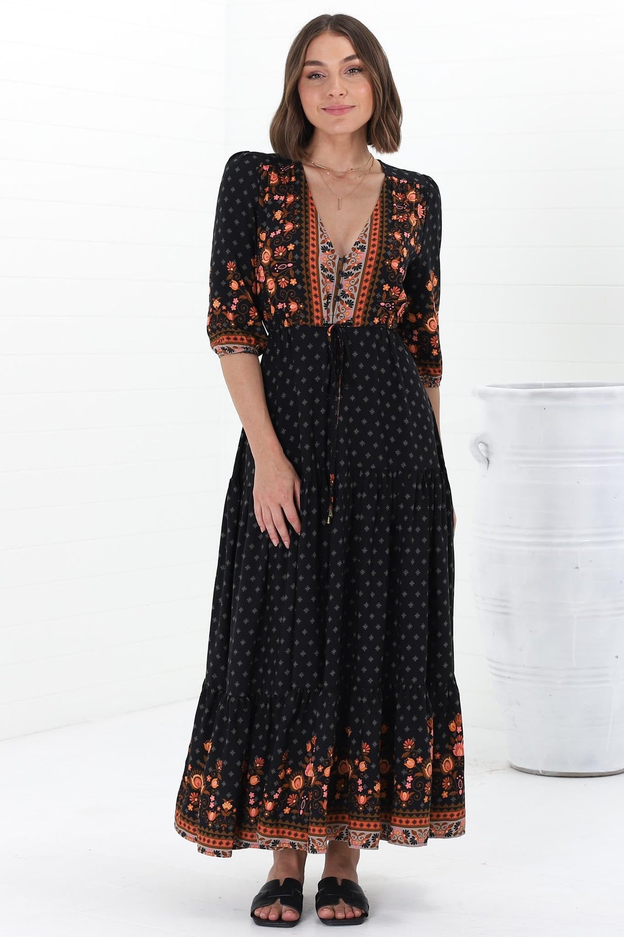 JAASE - Tessa Maxi Dress: A Line Pull Tie Waist Dress in Emmery Print