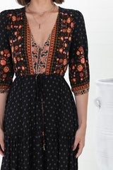 JAASE - Tessa Maxi Dress: A Line Pull Tie Waist Dress in Emmery Print