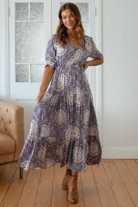 JAASE - Tessa Maxi Dress: A Line Pull Tie Waist Dress in Lilac Lullaby Print