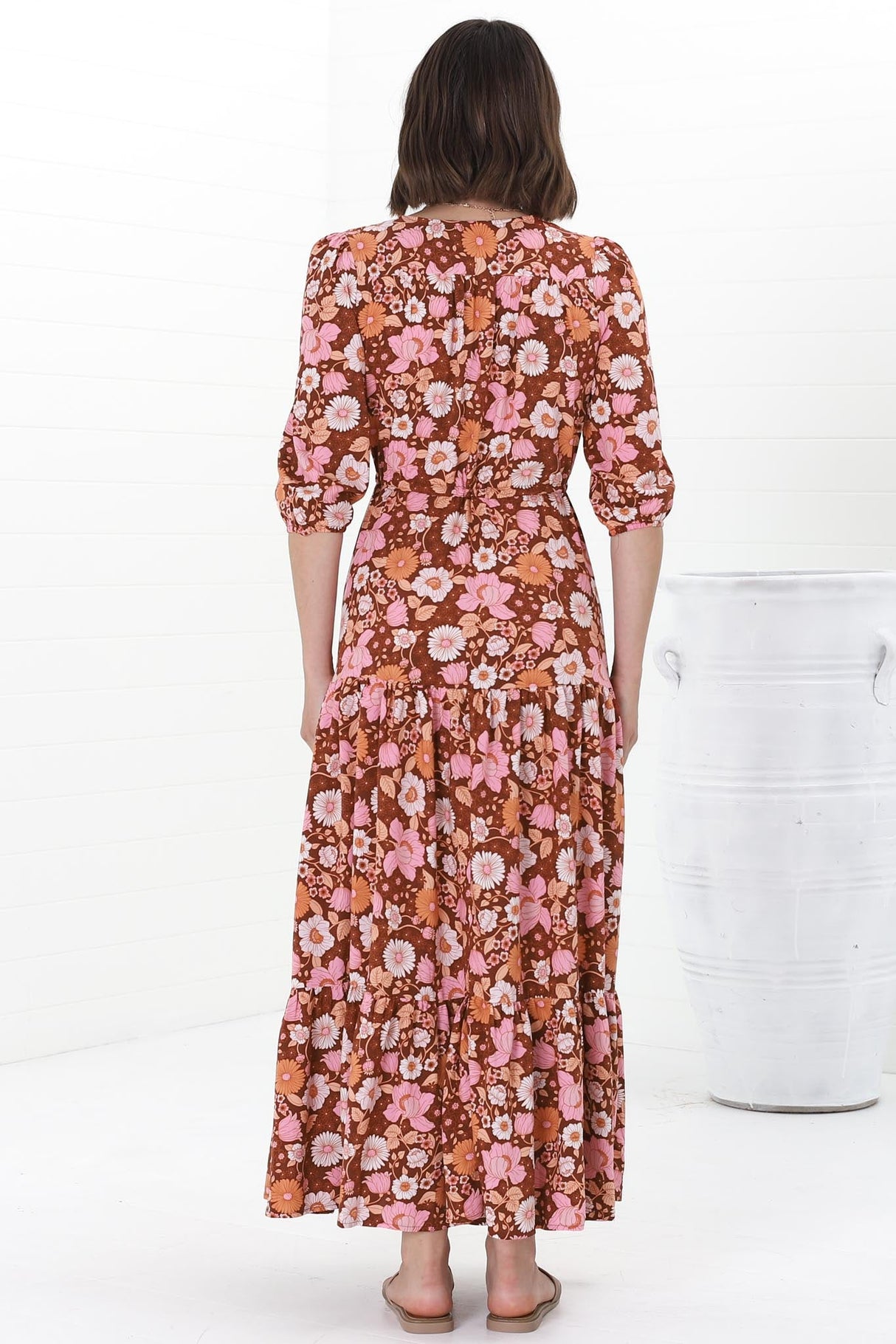 JAASE - Tessa Maxi Dress: A Line Pull Tie Waist Dress in Pixie Print