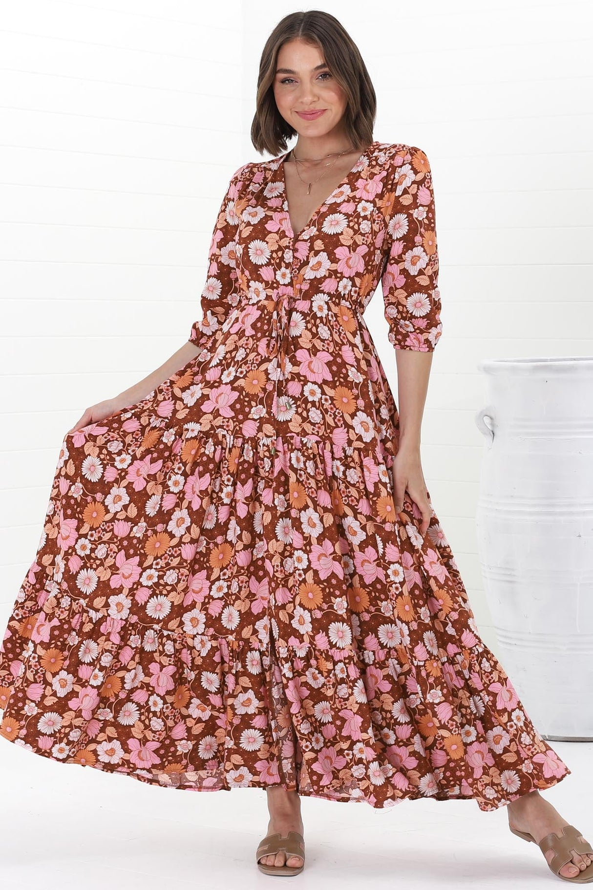 JAASE - Tessa Maxi Dress: A Line Pull Tie Waist Dress in Pixie Print