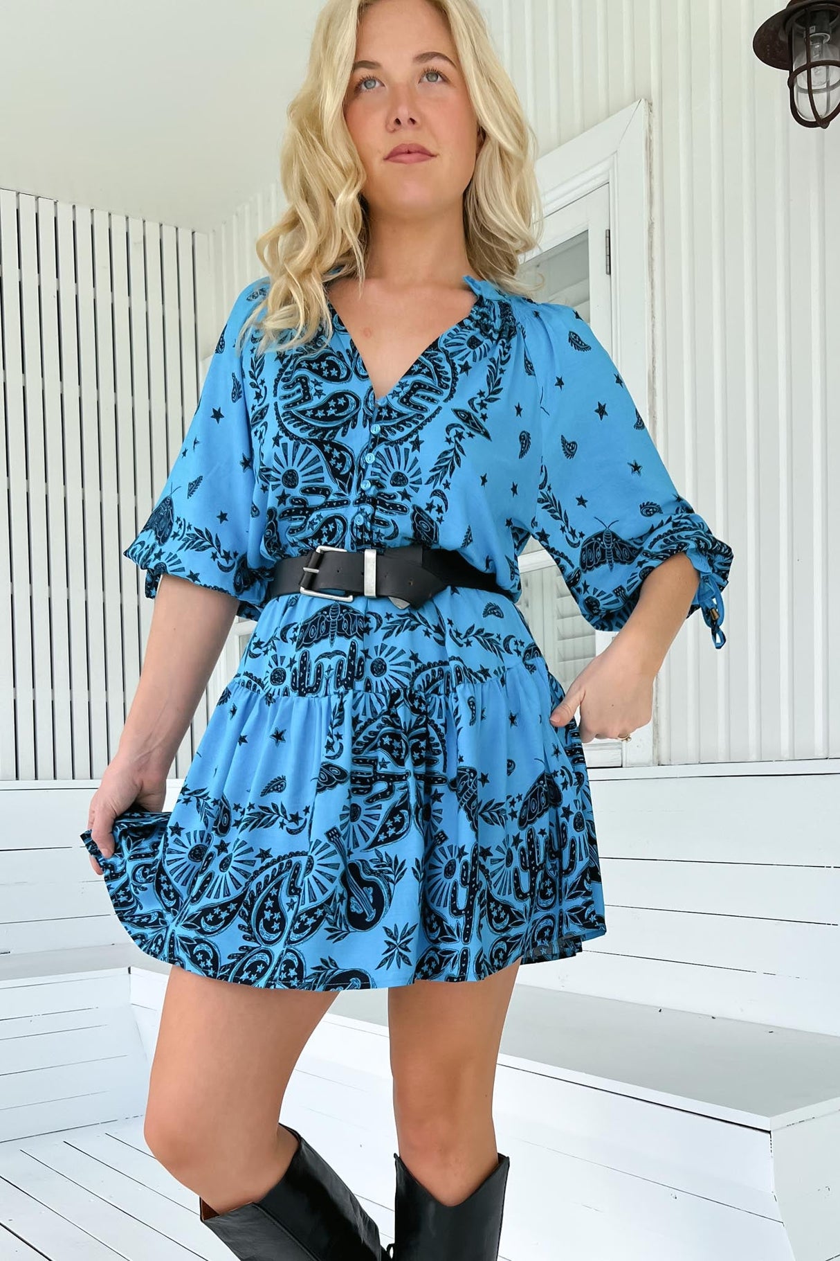 JAASE - Marice Mini Dress: Mandarin Collar V Neck Skater Dress in Texas Sky Print