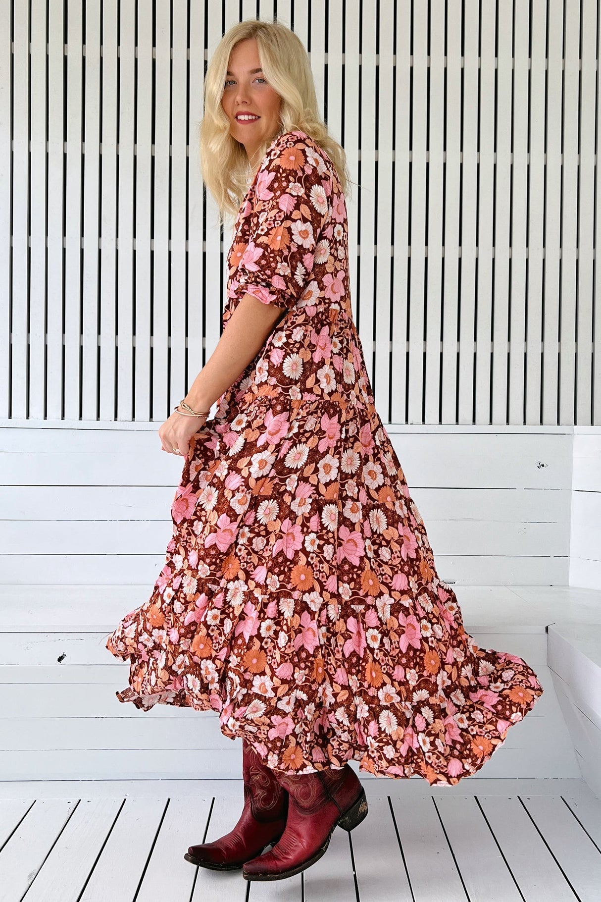 JAASE - Tillie Maxi Dress: Relaxed Tiered Dress with V Neckline in Pixie Print