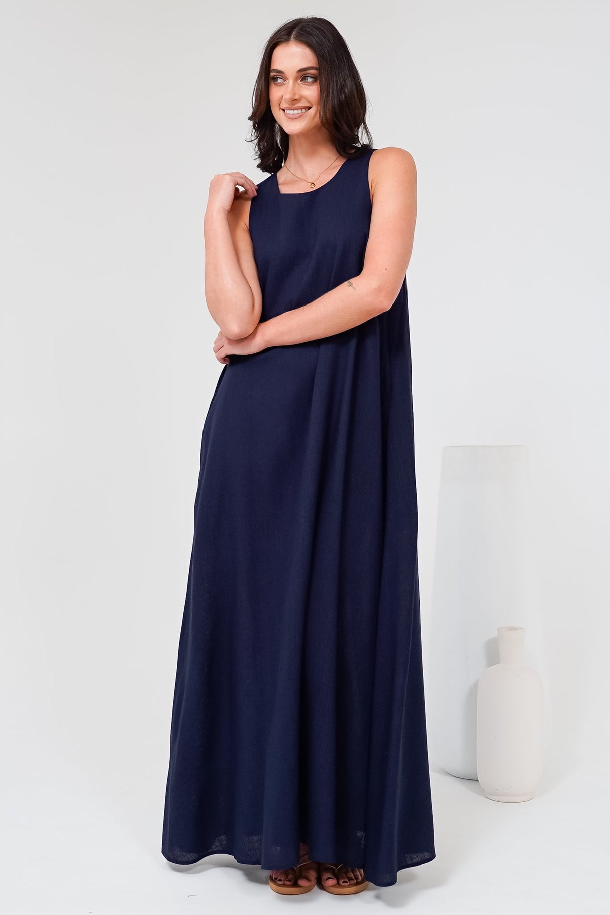Tineshe Maxi Dress - Crew Neck Streamlined Sleeveless Dress with Pockets in Navy