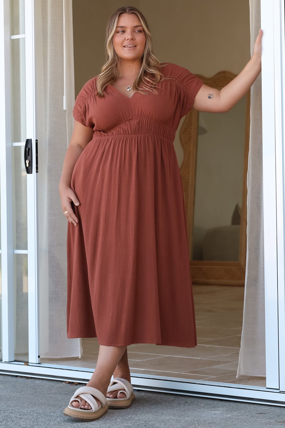Torin Midi Dress - Gathered and Piping Detailed A-Line Dress with a V-Neckline in Rust