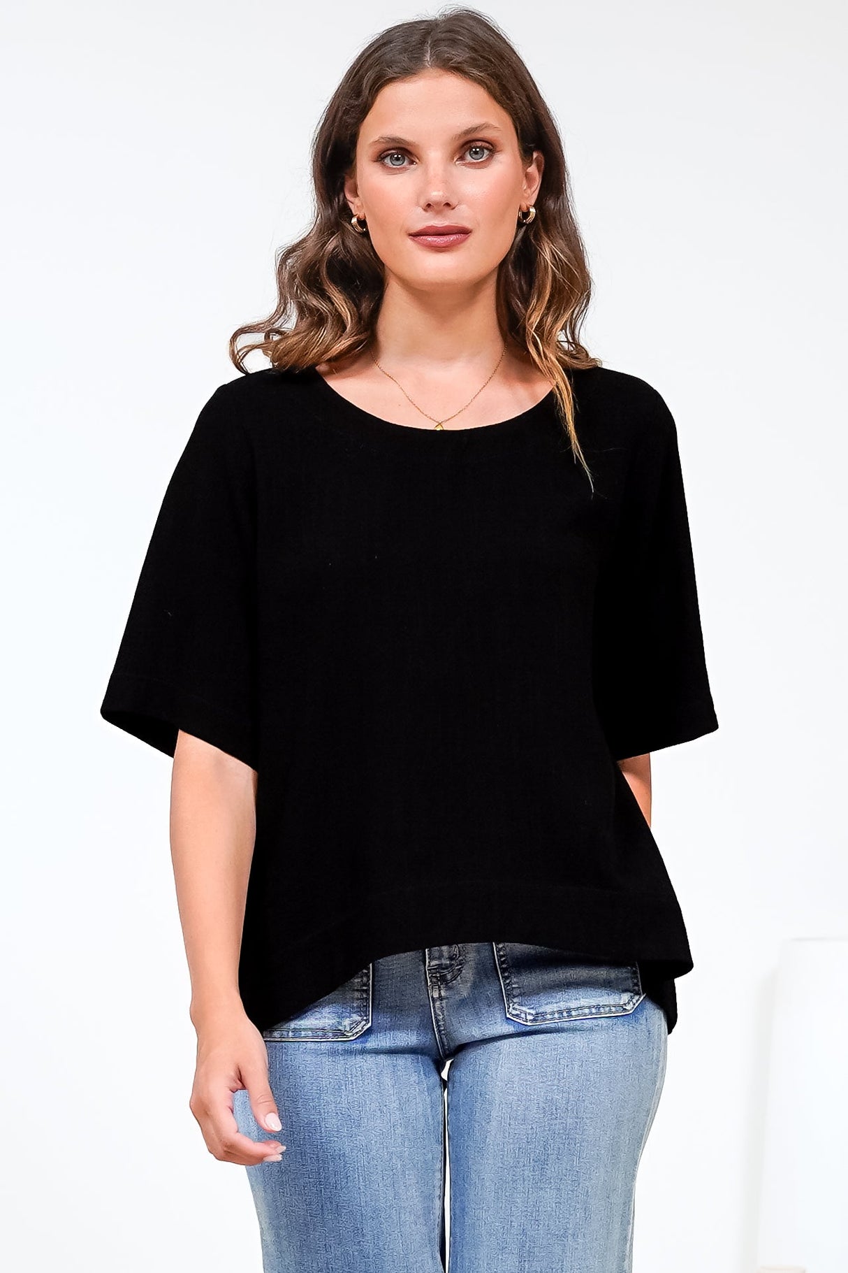 Tustin Top - Round Neck Boxy High Low Top with Short Sleeves in Black