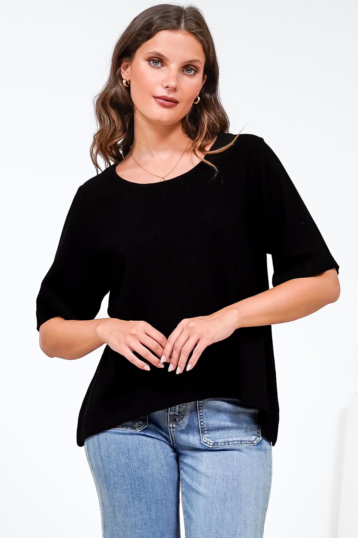 Tustin Top - Round Neck Boxy High Low Top with Short Sleeves in Black