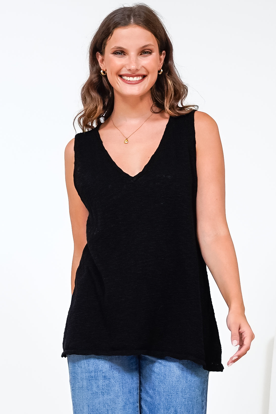 Valeria Top - Textured V-Neck Tank Top in Black