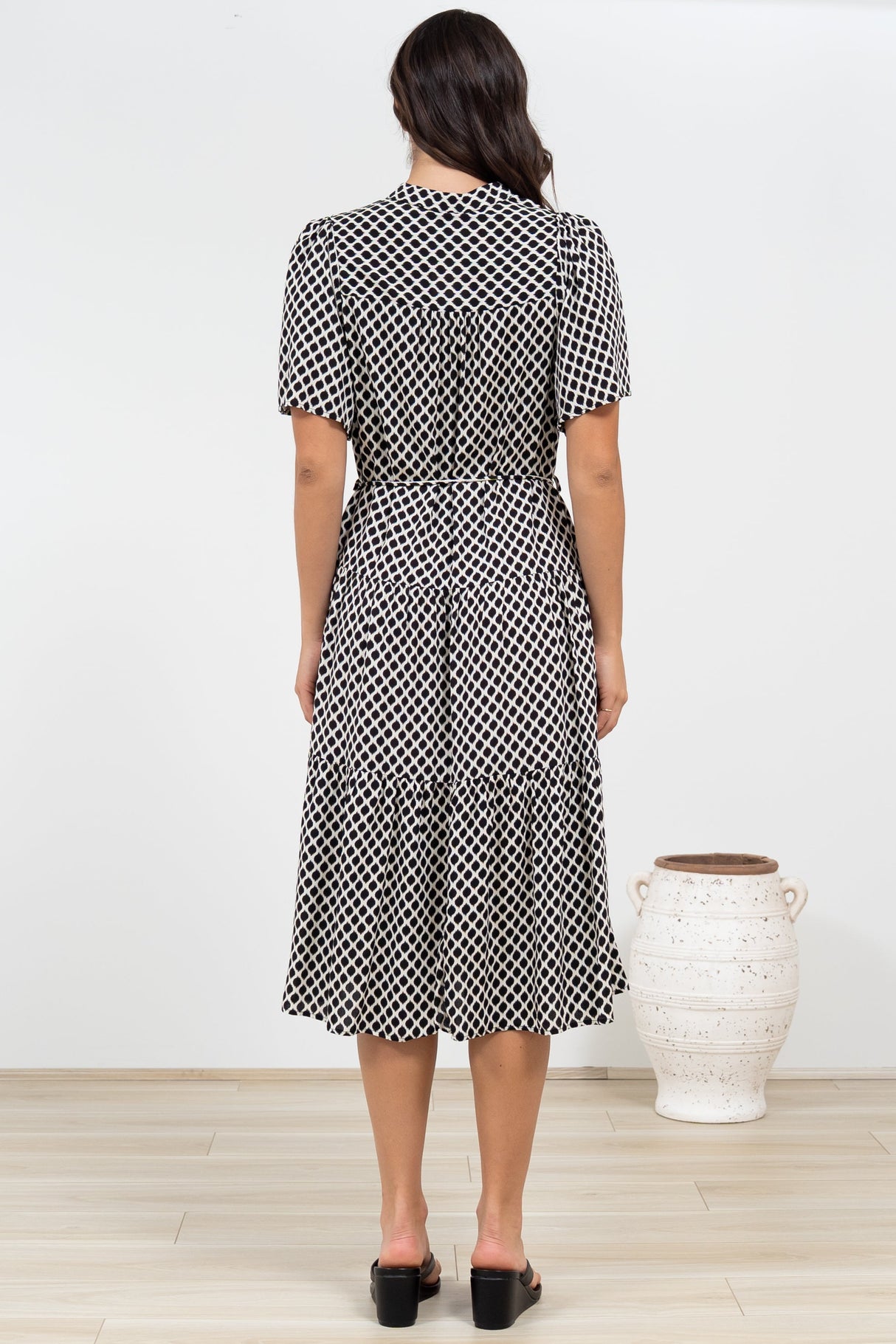 Vania Midi Dress - Tiered Buttoned Down Dress with Matching Belt in Hexy Print Black