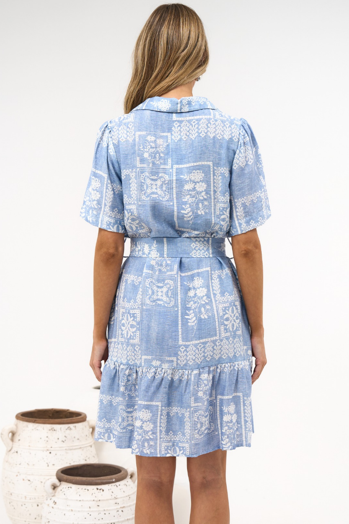 Calypso Mini Dress - Collared Shirt Dress with Short Sleeves and Matching Belt in Melba Print