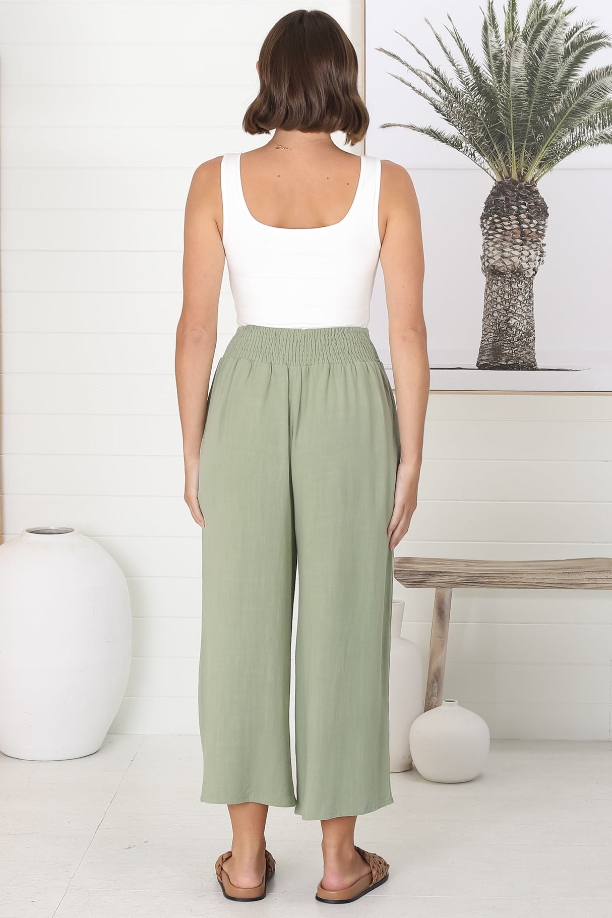 Wyatt Pants - Linen Blend 3/4 Cropped Pants with Pockets in Khaki