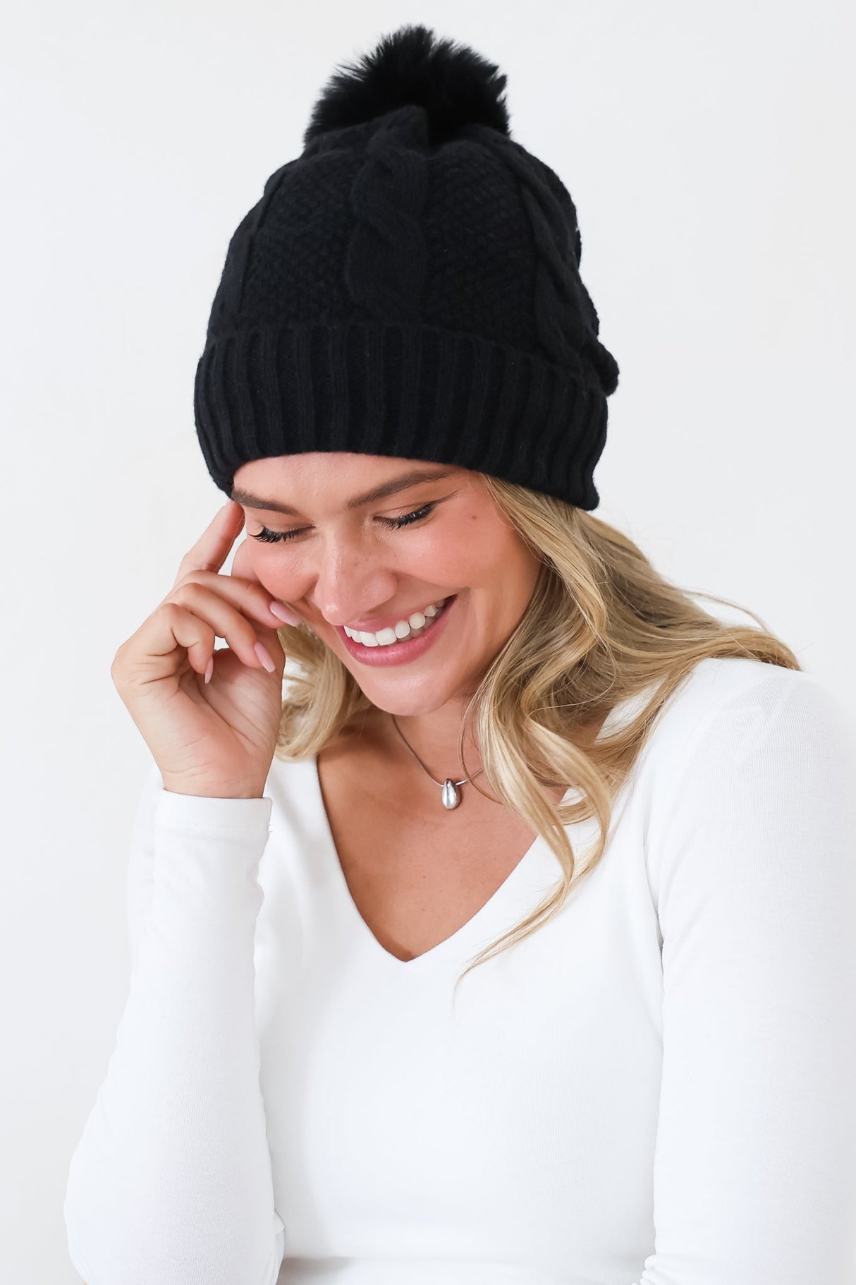 Yasmine Beanie - Black