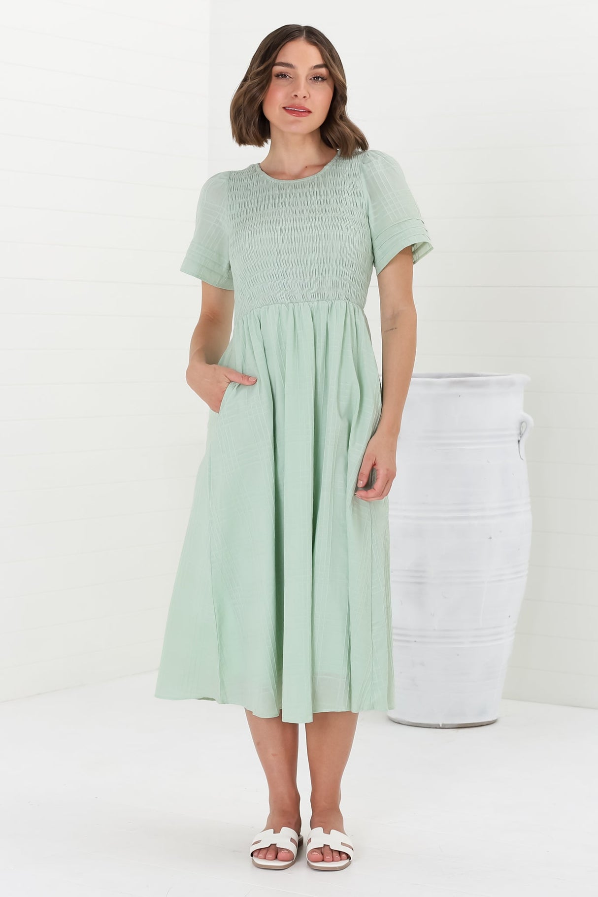 Zoya Midi Dress - Crew Neck Textured A-Line Dress with Short Sleeves in Mint