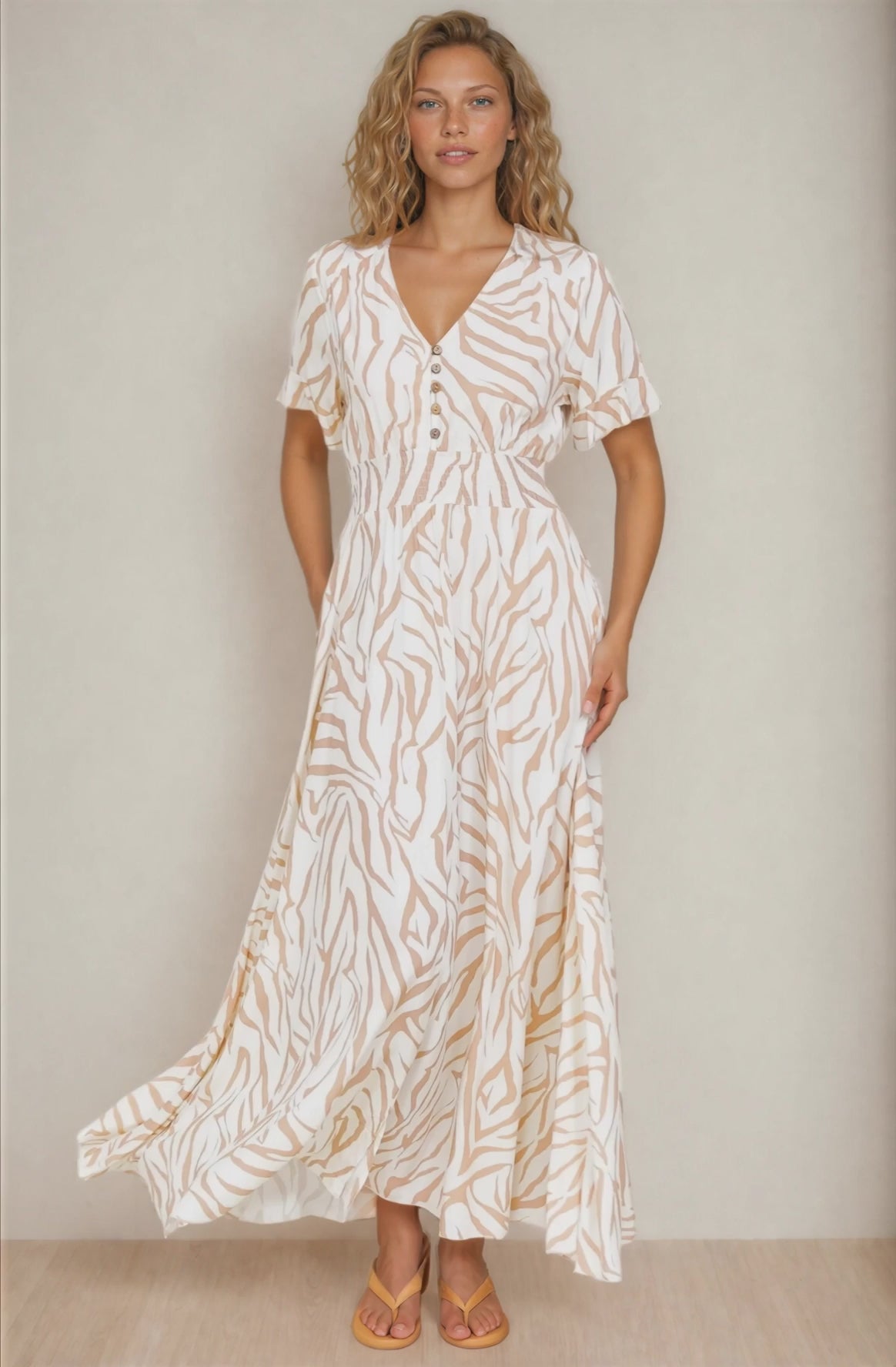 Tonia Maxi Dress - Short Sleeve V-Neck A-Line Dress in Cady Print Beige