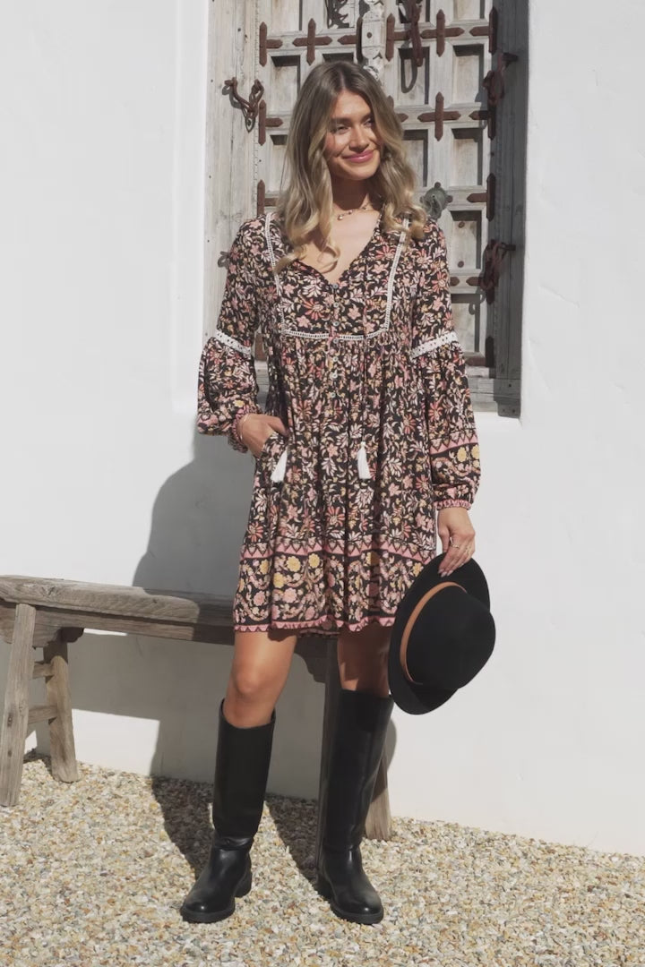 Dian Mini Dress - Balloon Sleeve Smock Dress with Pockets in floral Amirah Print