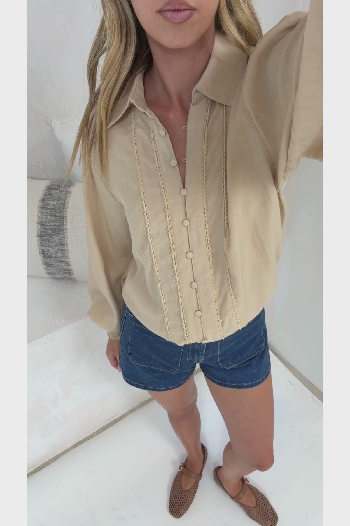 Aralyn Blouse - Balloon Sleeve Button Down Shirt in Beige