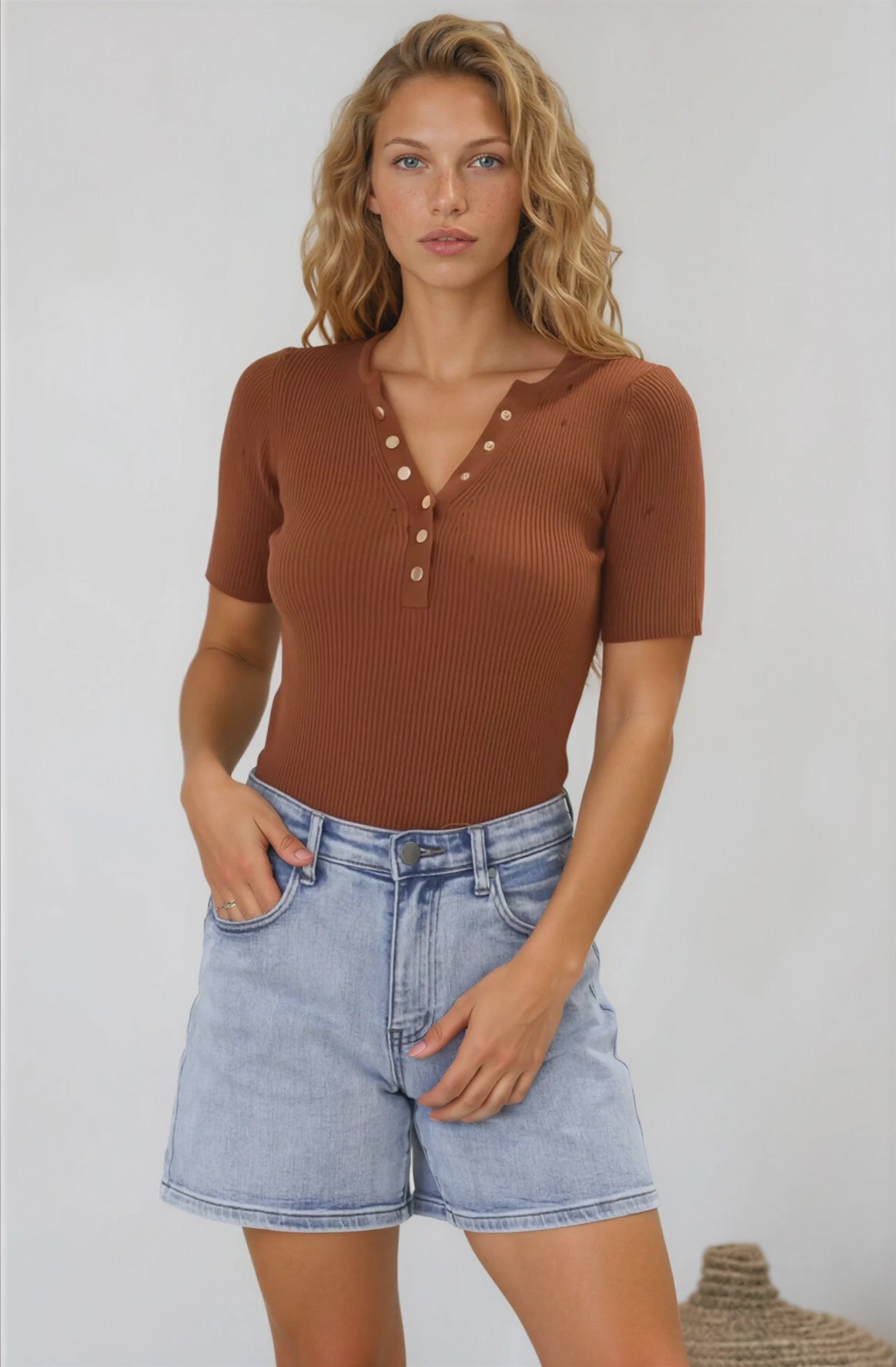 Zian Knit Top - Gold Button Neckline Ribbed Knit Top in Rust