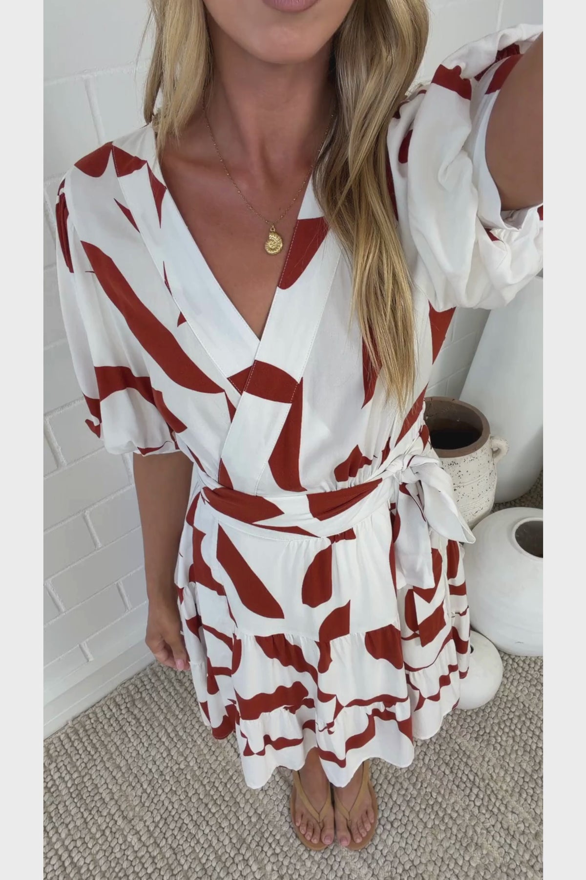 Pippa Mini Dress - V-Neck Wrap Dress with Short Balloon Sleeves in Oasis Print