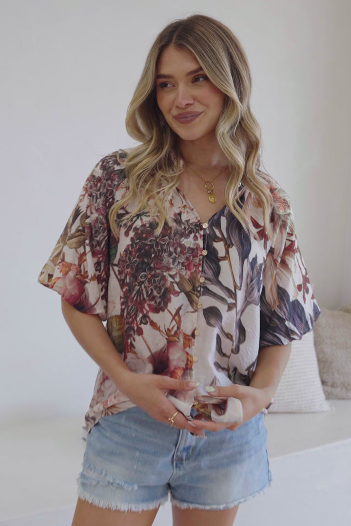 Nayra Blouse - Mandarin Collar Buttoned Down with Puff Sleeves in Leonor Print