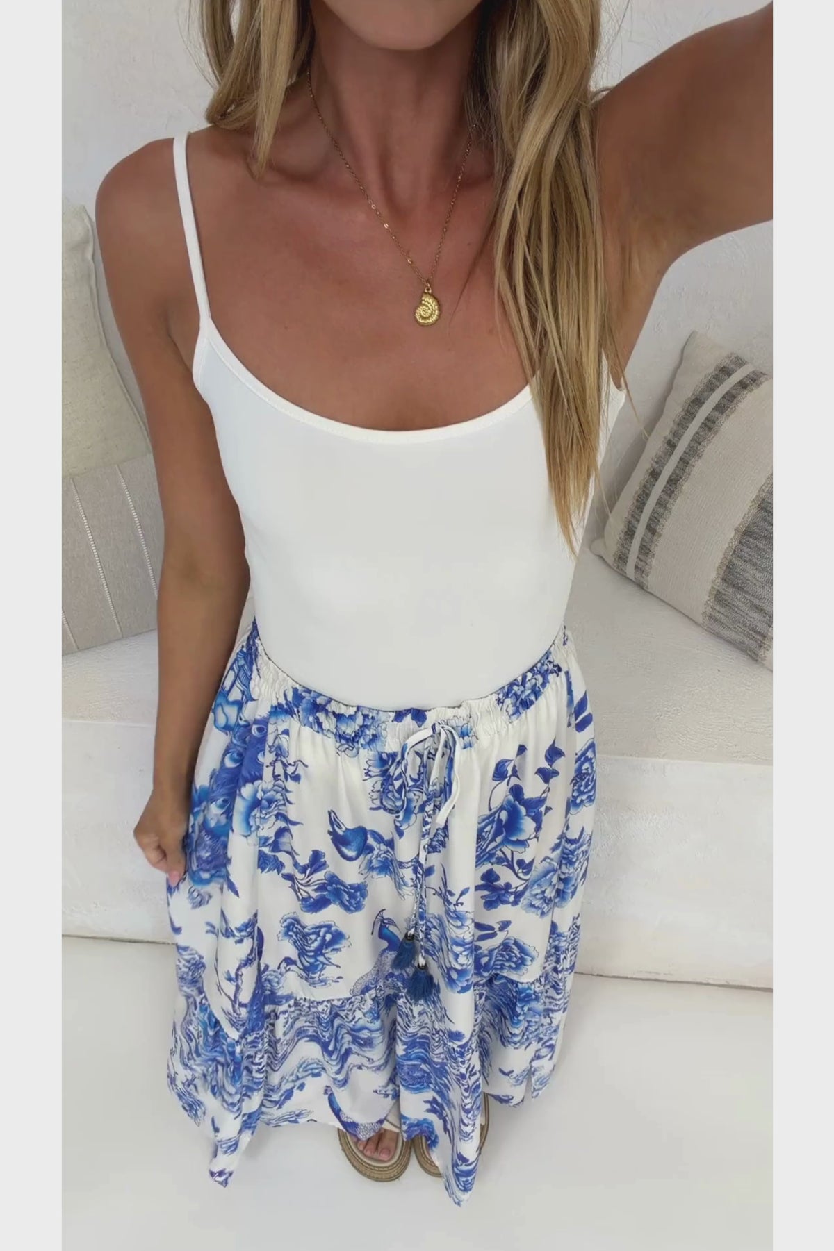 Hellen Maxi Skirt - High Waisted Skirt with Front Splits in Selva Print