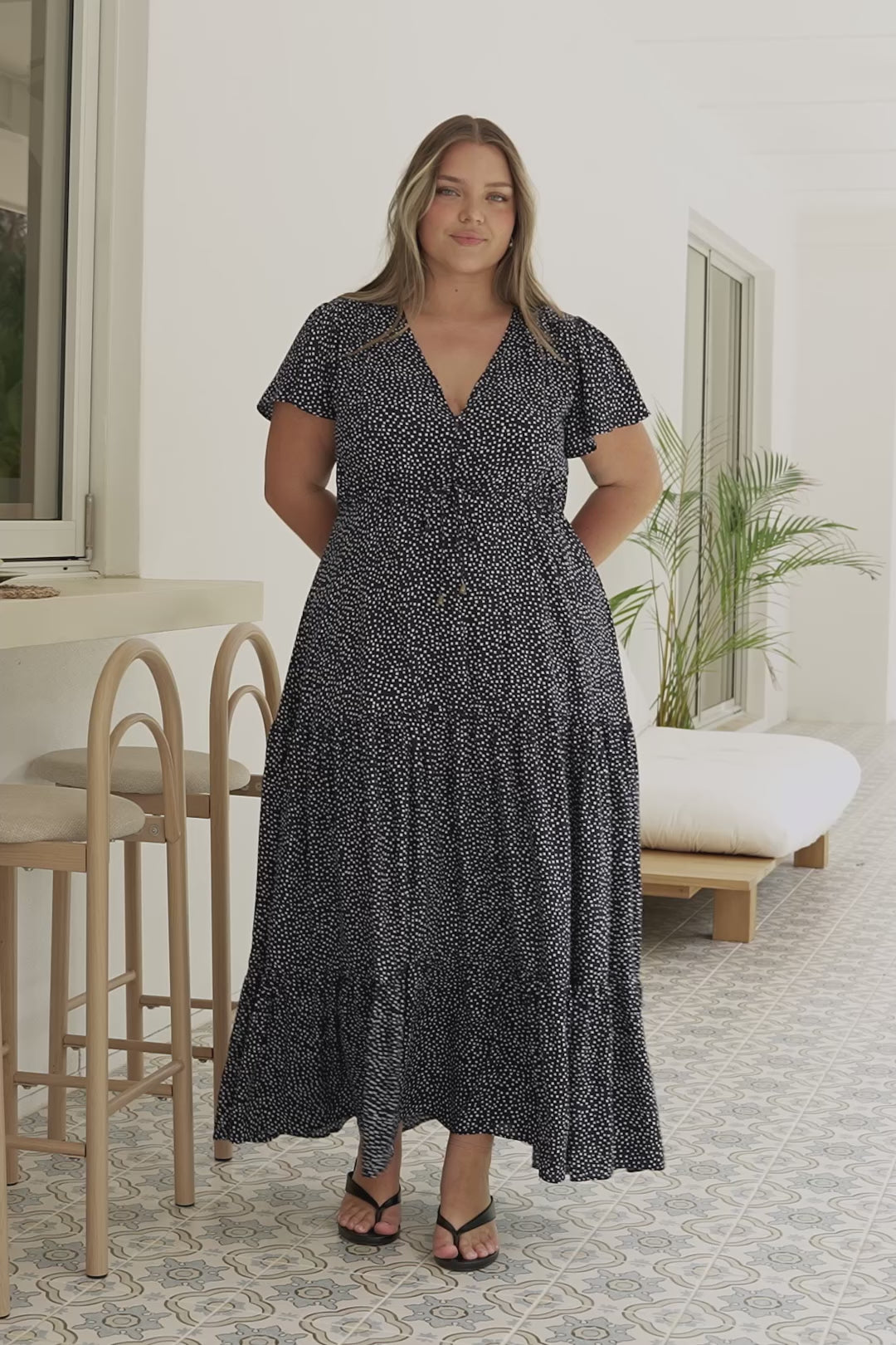 Hetta Maxi Dress - V Neck A Line Dress with Cap Flutter Sleeves in Pomona Print Navy