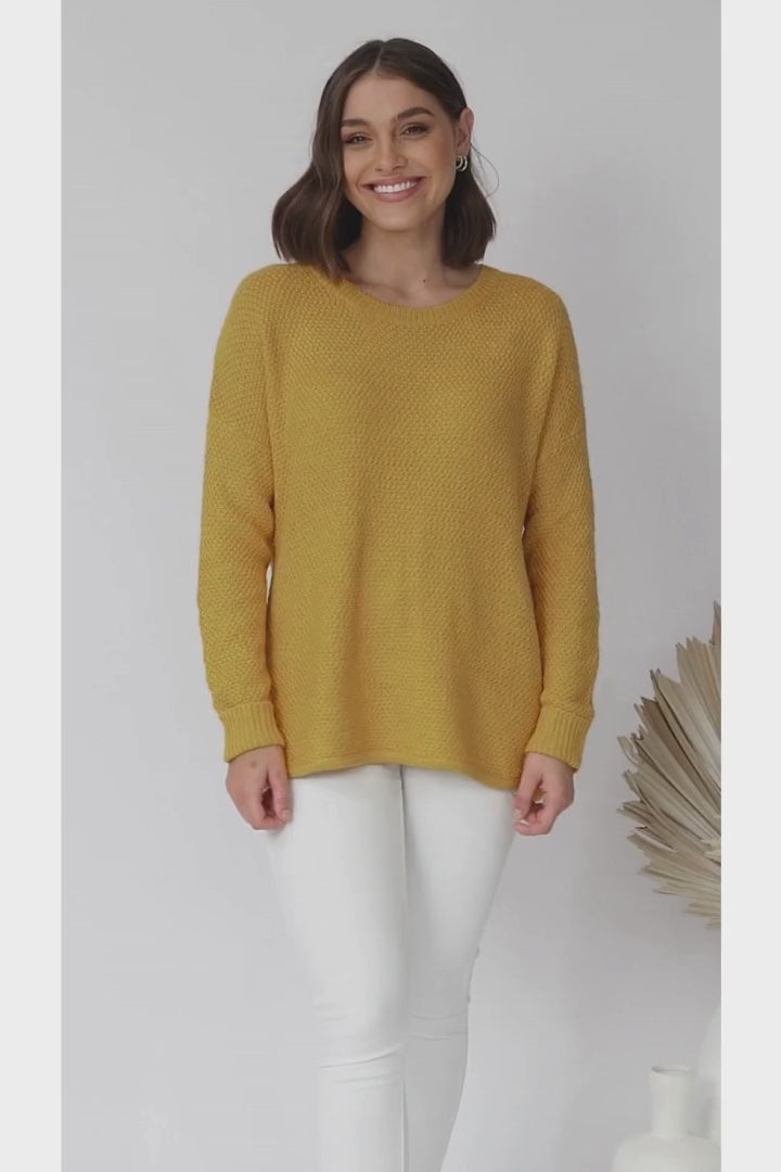 Kanza Jumper - Waffle Knit Scoop High-Low Hem Jumper in Mustard