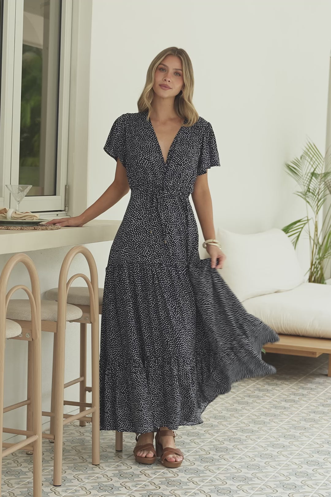 Hetta Maxi Dress - V Neck A Line Dress with Cap Flutter Sleeves in Pomona Print Navy
