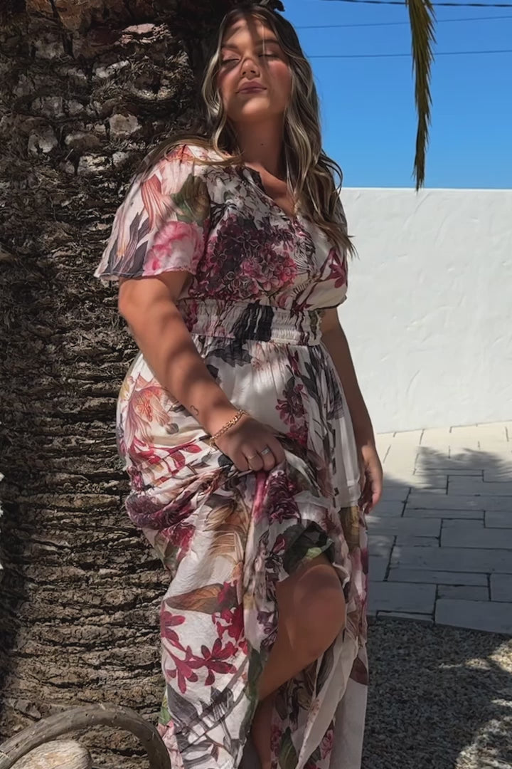 Payton Maxi Dress - Pleat Detailed A-Line Dress with Cap Flutter Sleeves in Leonor Print