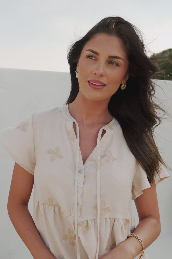 Siempre Top - Mandarin Collar Peplum Hem Top in Gigi Print Beige